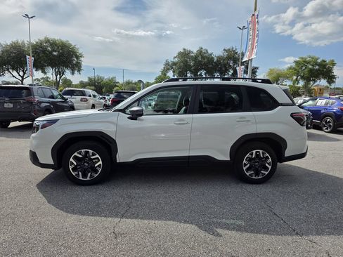 Certified 2026 Subaru Forester Premium AWD/4WD image 5
