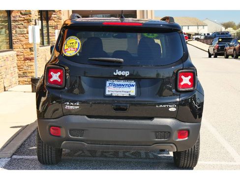 Used 2022 Jeep Renegade Limited image 4