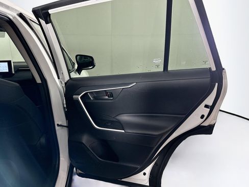 Used 2024 Toyota RAV4 LE image 27