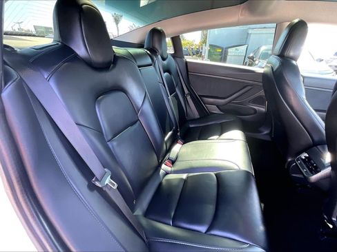Used 2020 Tesla Model 3 Standard Range Plus RWD image 25