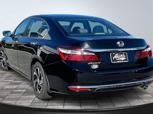 Used 2016 Honda Accord LX image 4