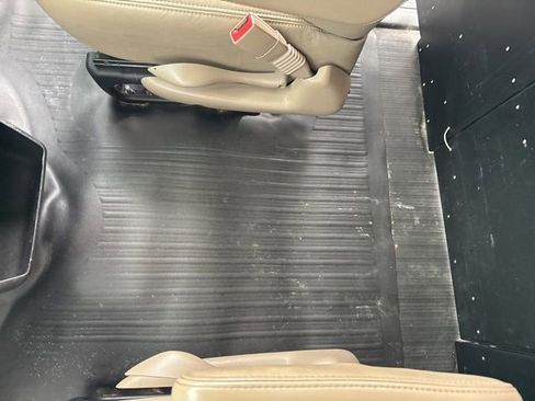 Used 2020 Chevrolet Express 2500 w/ Driver Convenience Package RWD image 29