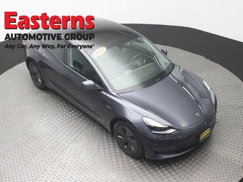 Used 2023 Tesla Model 3 Standard Range RWD image 3