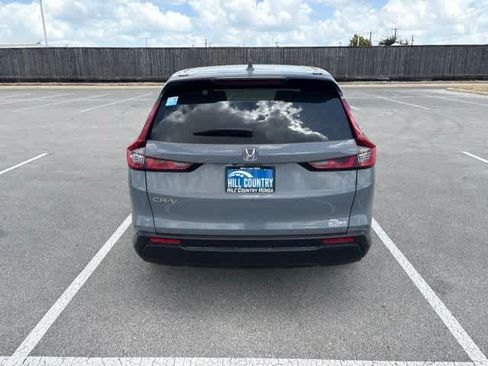 Used 2026 Honda CR-V LX image 4