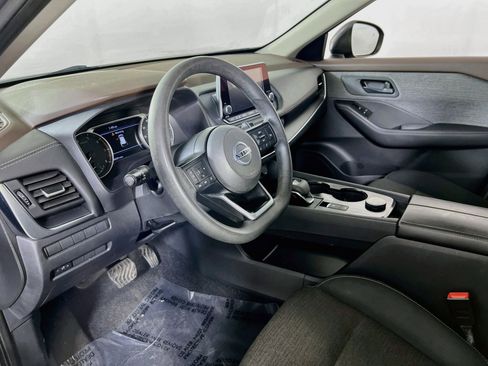 Used 2021 Nissan Rogue S AWD/4WD image 9