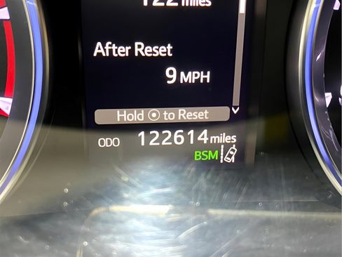 Used 2018 Toyota Highlander Limited Platinum image 10