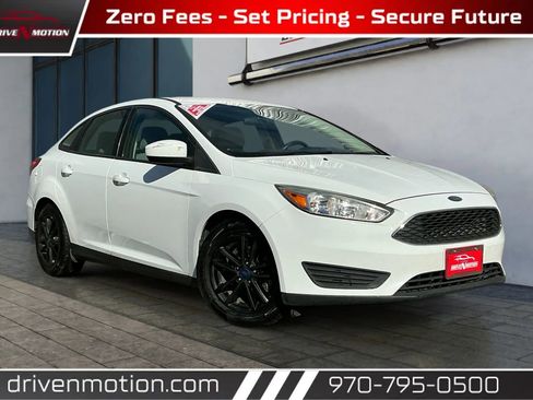 Used 2018 Ford Focus SE image 1