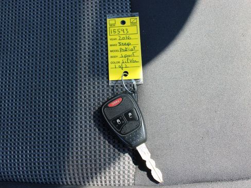 Used 2016 Jeep Patriot Sport w/ Power Value Group AWD/4WD image 43