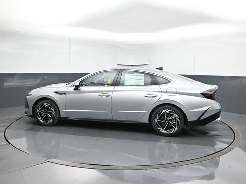 New 2026 Hyundai Sonata SEL FWD image 3