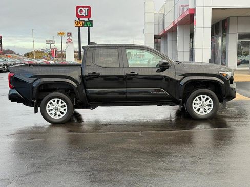 Certified 2024 Toyota Tacoma SR5 image 2