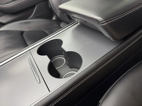 Used 2023 Tesla Model 3 Standard Range image 81