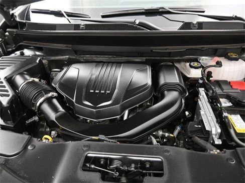 Certified 2024 Chevrolet Traverse Z71 w/ Enhanced Driving Package image 27