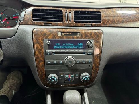 Used 2016 Chevrolet Impala LT image 15