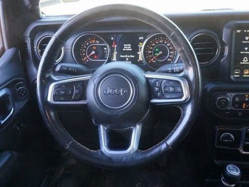 Used 2021 Jeep Gladiator Overland image 14