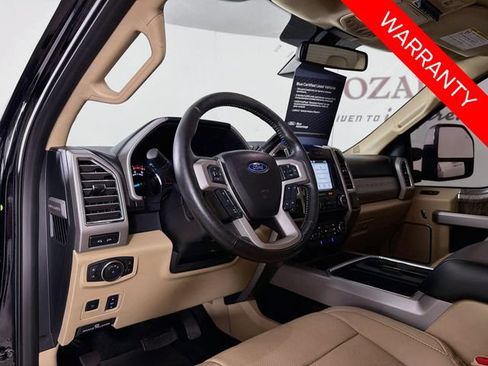 Used 2017 Ford F250 Lariat w/ Lariat Ultimate Package AWD/4WD image 9