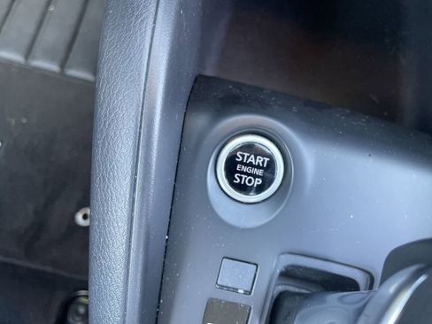 Used 2024 Nissan Kicks S image 23