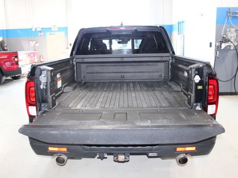 Used 2023 Honda Ridgeline Black Edition image 31