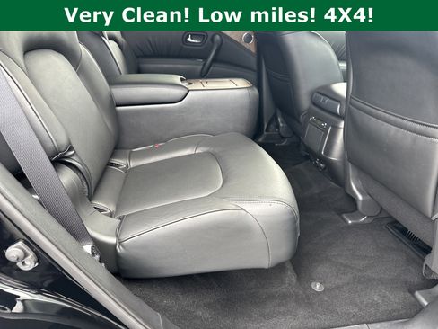 Used 2024 Nissan Armada SL w/ Captain's Chairs Package image 17