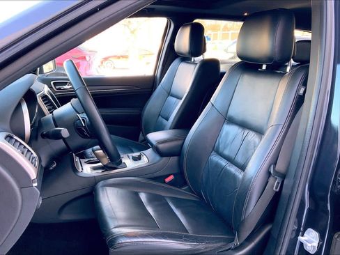Used 2016 Jeep Grand Cherokee Limited image 9