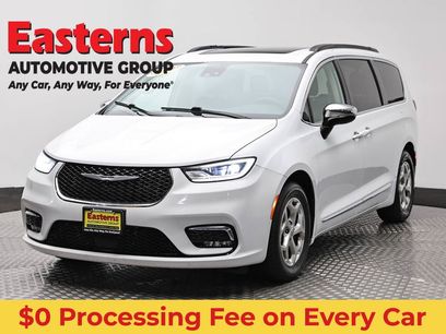 Used 2023 Chrysler Pacifica Limited