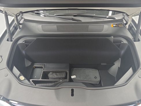 Used 2025 Rivian R1S Adventure AWD/4WD image 14