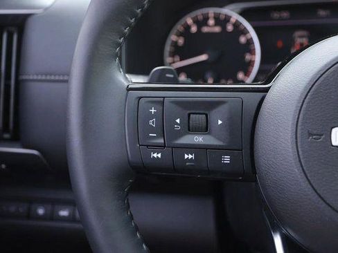 Used 2025 Nissan Pathfinder SL w/ SL Premium Package image 14