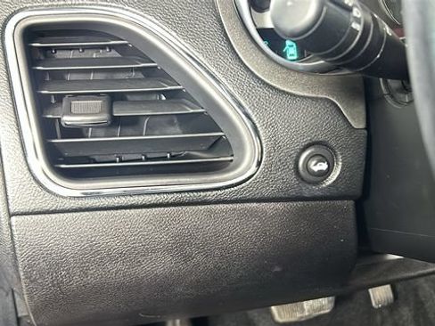 Used 2013 Chrysler 200 Limited w/ Sun/Sound Group FWD image 19