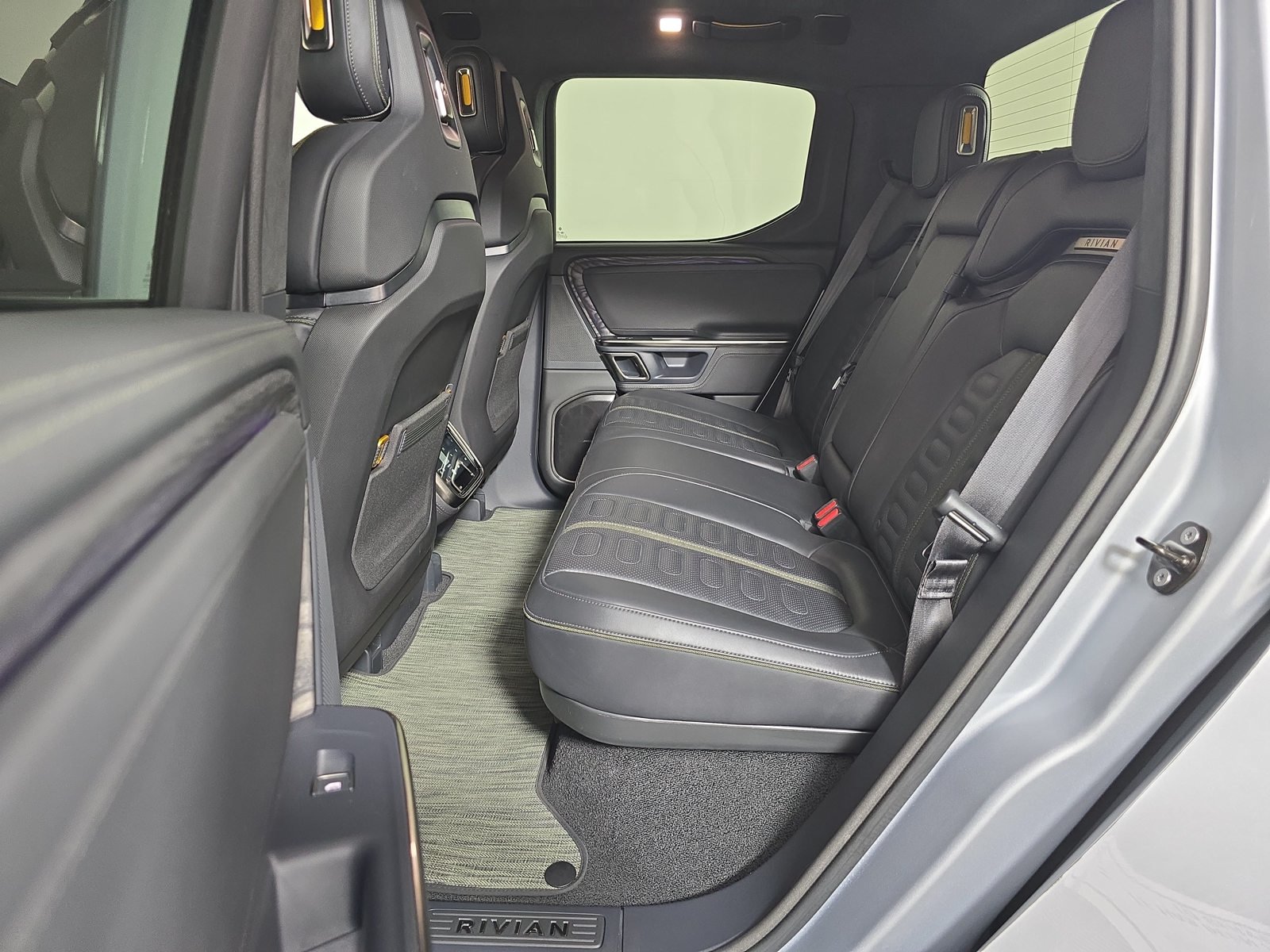 Used 2022 Rivian R1T Adventure AWD/4WD image 21