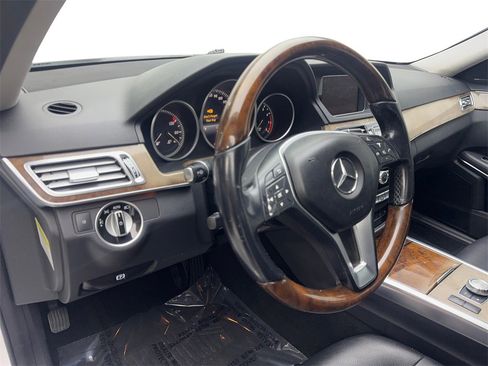 Used 2014 Mercedes-Benz E 350 Sedan image 48