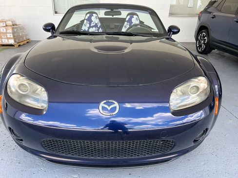 Used 2007 MAZDA MX-5 Miata Sport RWD image 8