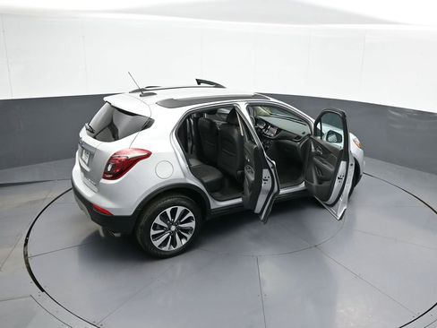 Used 2022 Buick Encore Preferred w/ Safety Package image 44