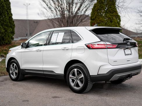 Used 2024 Ford Edge SEL w/ Convenience Package image 7