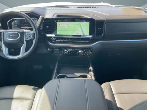 Used 2025 GMC Sierra 2500 SLT w/ SLT Convenience Package image 26