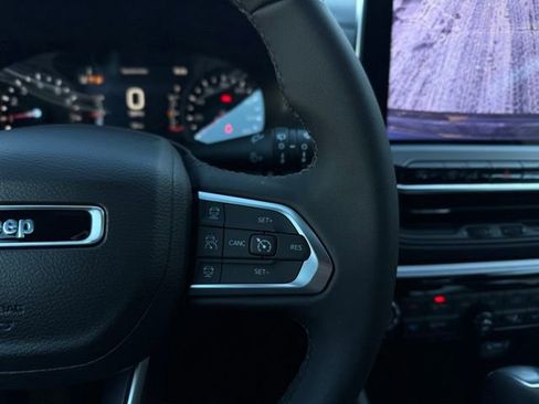 New 2026 Jeep Compass Limited image 25