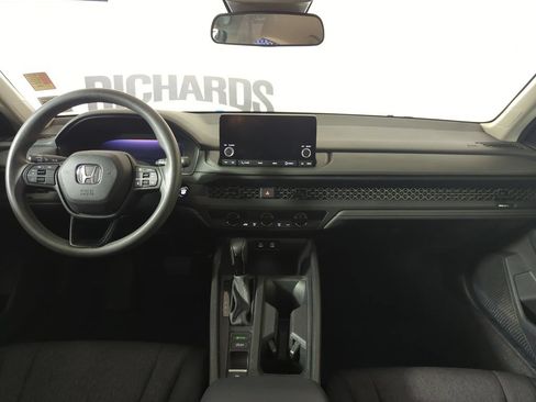 Used 2023 Honda Accord LX image 11
