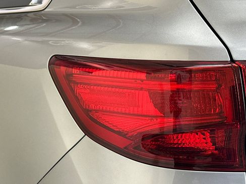 Used 2020 Acura MDX SH-AWD w/ Technology Package image 48