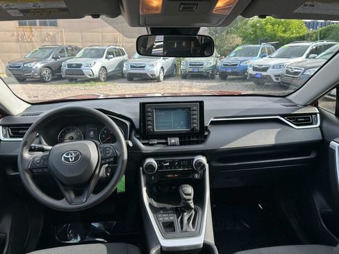 Used 2019 Toyota RAV4 LE w/ All Weather Liner Package AWD/4WD image 15