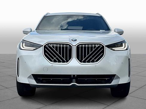 Used 2026 BMW X3 xDrive30 w/ Premium Package image 3