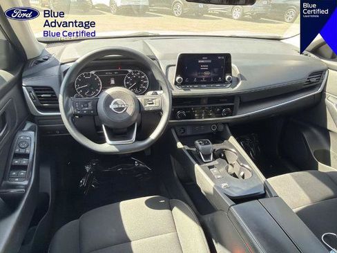 Used 2024 Nissan Rogue S FWD image 10