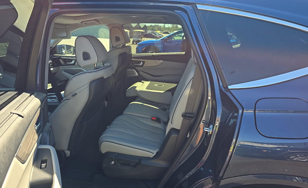 Used 2025 Acura MDX w/ Advance Package AWD/4WD image 5