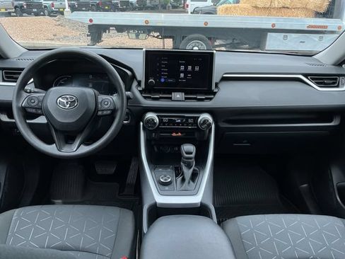 Certified 2025 Toyota RAV4 XLE AWD/4WD image 21