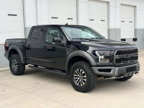 Used 2019 Ford F150 Raptor w/ Equipment Group 802A Luxury AWD/4WD image 7