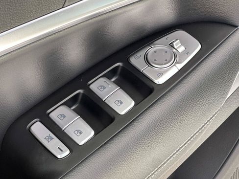 Used 2026 Genesis G70 2.5T RWD image 27
