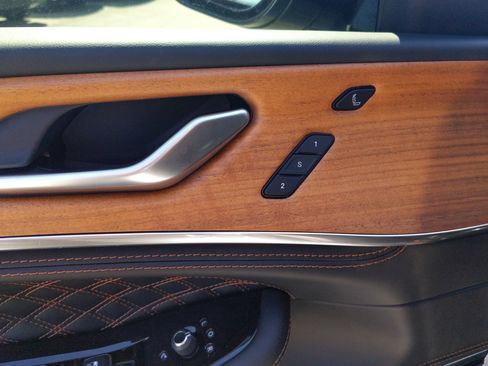 Used 2023 Jeep Grand Cherokee L Summit image 10