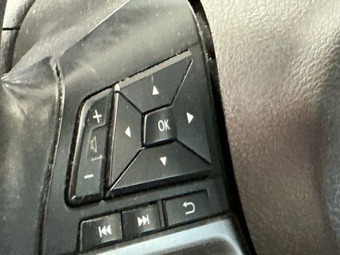 Used 2022 Nissan Sentra SR w/ Electronics Package image 14