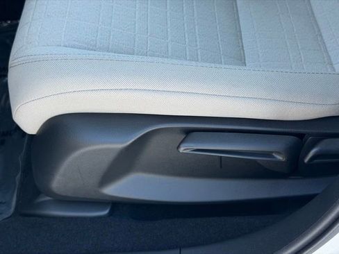 Certified 2024 Honda HR-V LX image 23