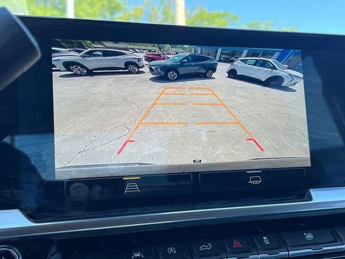 Used 2024 Chevrolet Silverado 1500 LT image 33