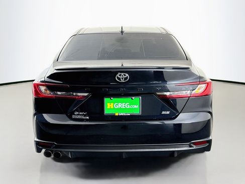 Used 2026 Toyota Camry SE FWD image 8