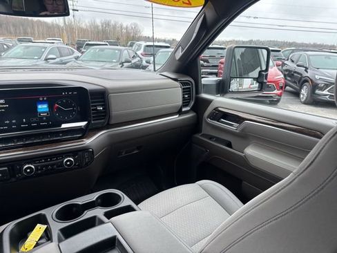 Certified 2025 GMC Sierra 2500 SLE w/ SLE Value Package; AWD/4WD image 29