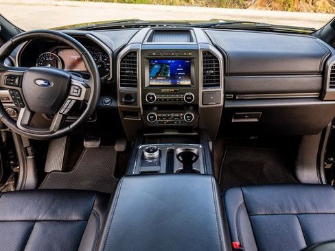 Used 2020 Ford Expedition XLT w/ Equipment Group 202A image 7